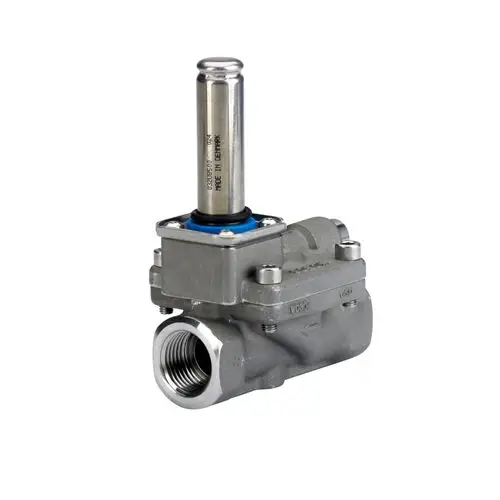 Danfoss-Magnetventil mit einer glänzenden Oberseite, einem zylindrischen Element und Anschlussgewinden, geeignet für die Regelung von Flüssigkeiten in Rohrleitungen.
